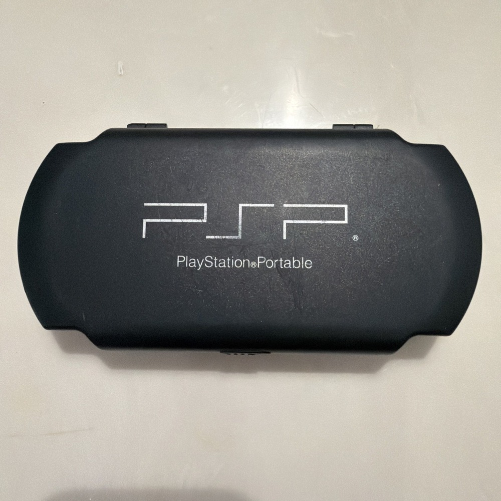 Sony PlayStation Portable PSP UMD Black Hard Game Disc Clamshell Storage Case